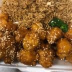 Best Sesame Chicken (Combo Platter) in Lehigh Acres, FL